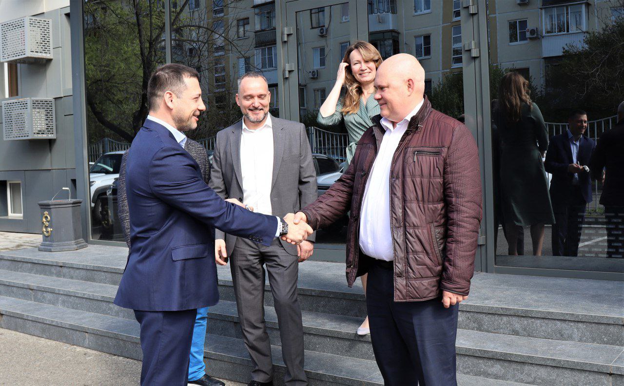 Новый автомобиль передали в отдел Краевого БТИ по Северскому району
