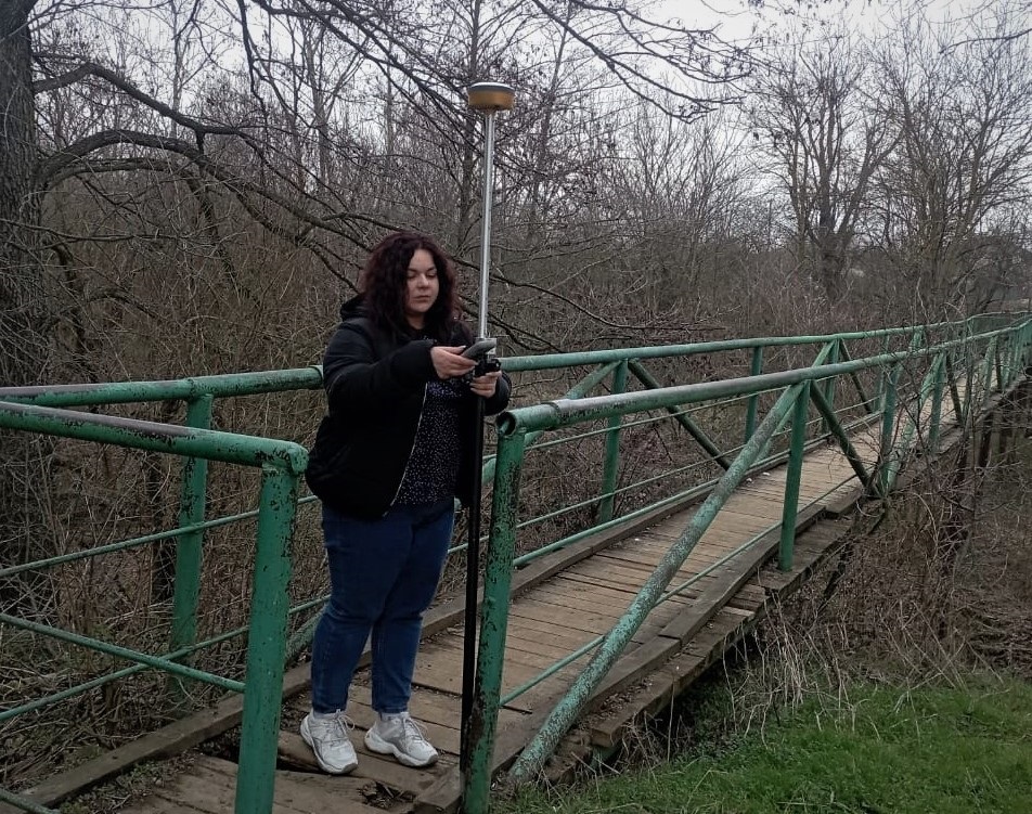 В поселке Ахтырском Абинского района готовят к капремонту пешеходные мосты
