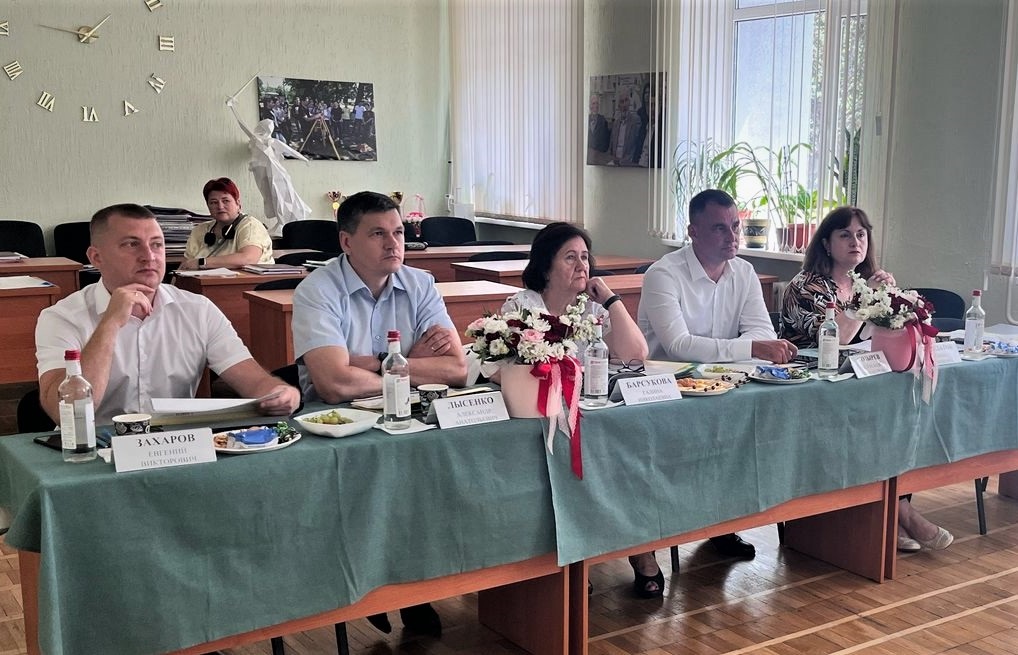 Сотрудники центрального аппарата приняли участие в работе экзаменационной комиссии