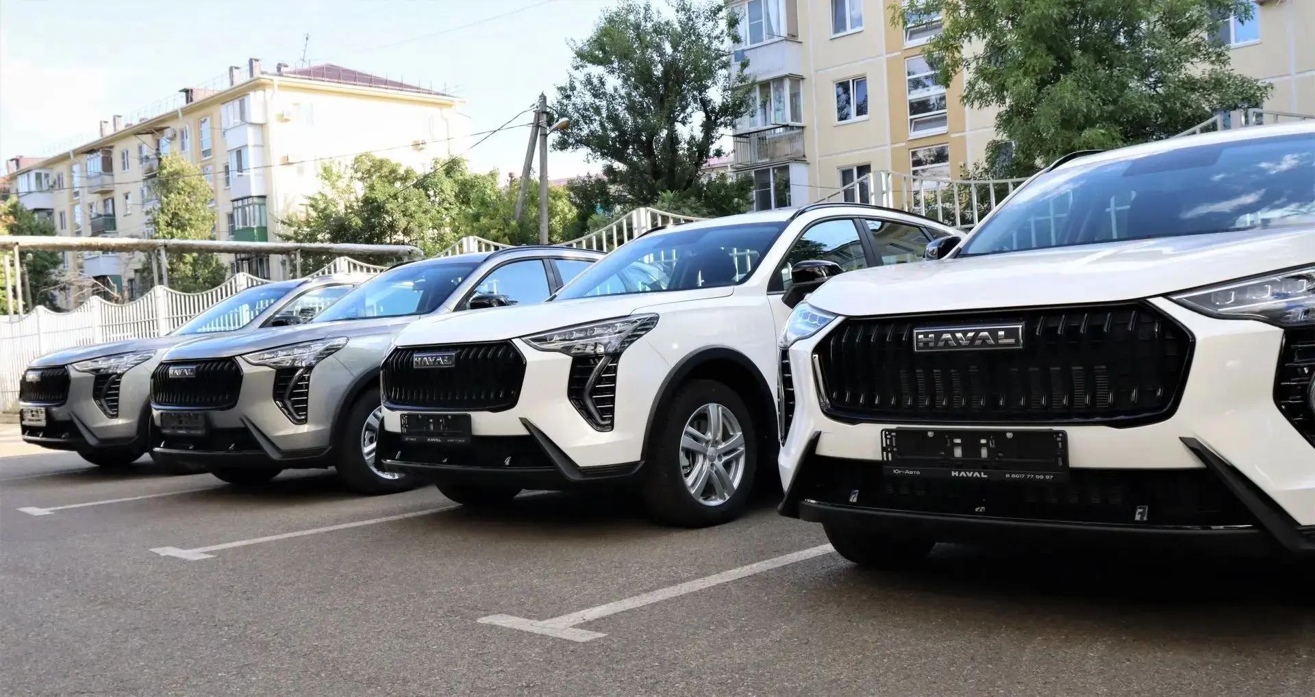 Новые автомобили передали в территориальные отделы