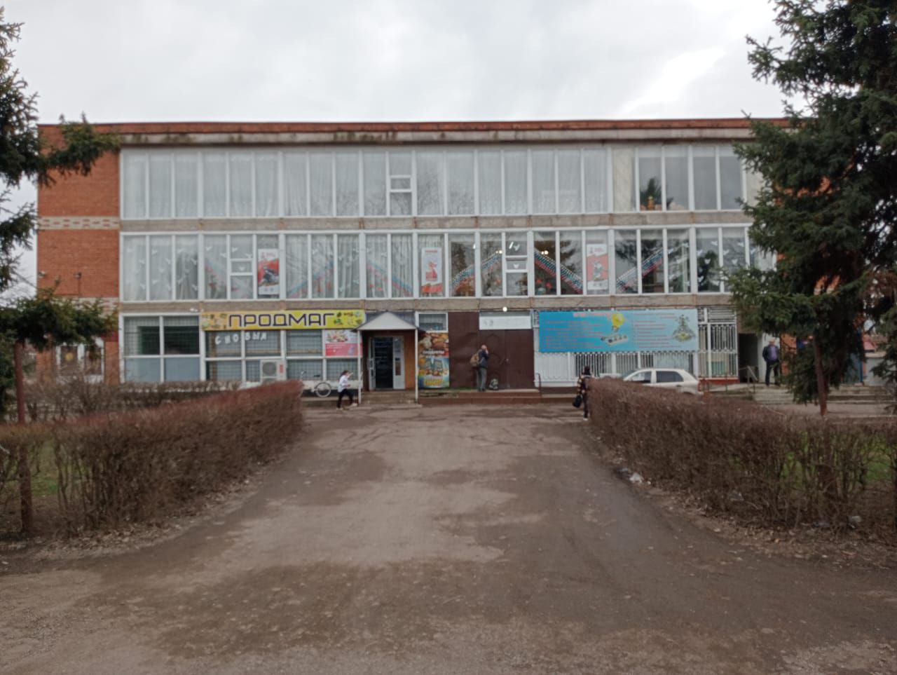 В поселке Октябрьском Ейского района провели обследование социального объекта
