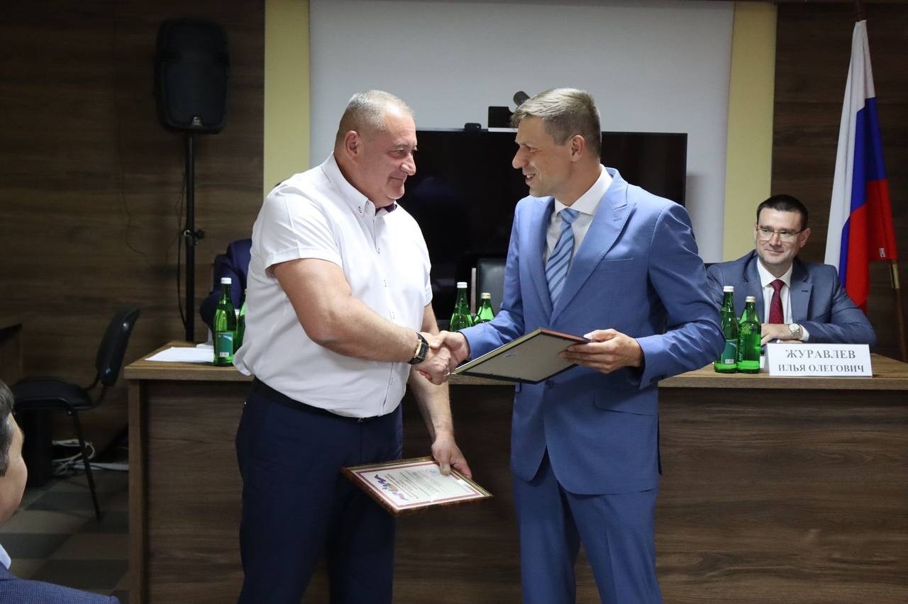 Лучших кадастровых инженеров Краевого БТИ наградили в честь профессионального праздника