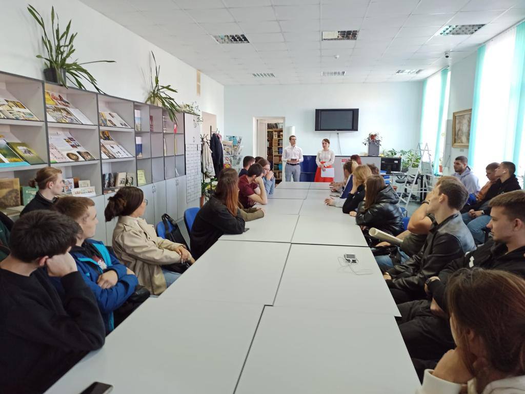 Представители Краевого БТИ встретились с выпускниками Пашковского сельскохозяйственного колледжа